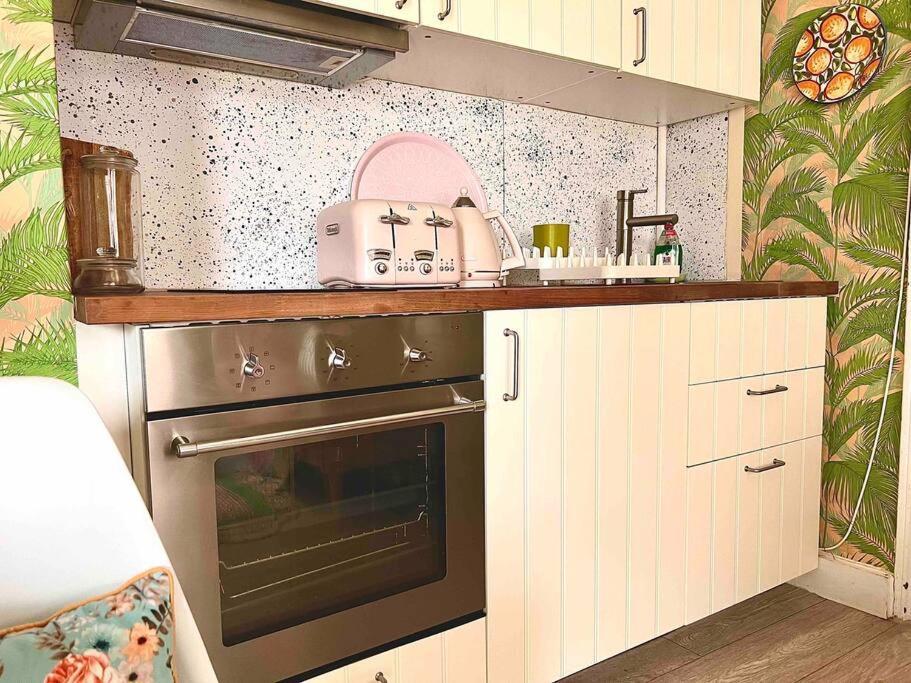 Holiday home Artsy House In Southeast London